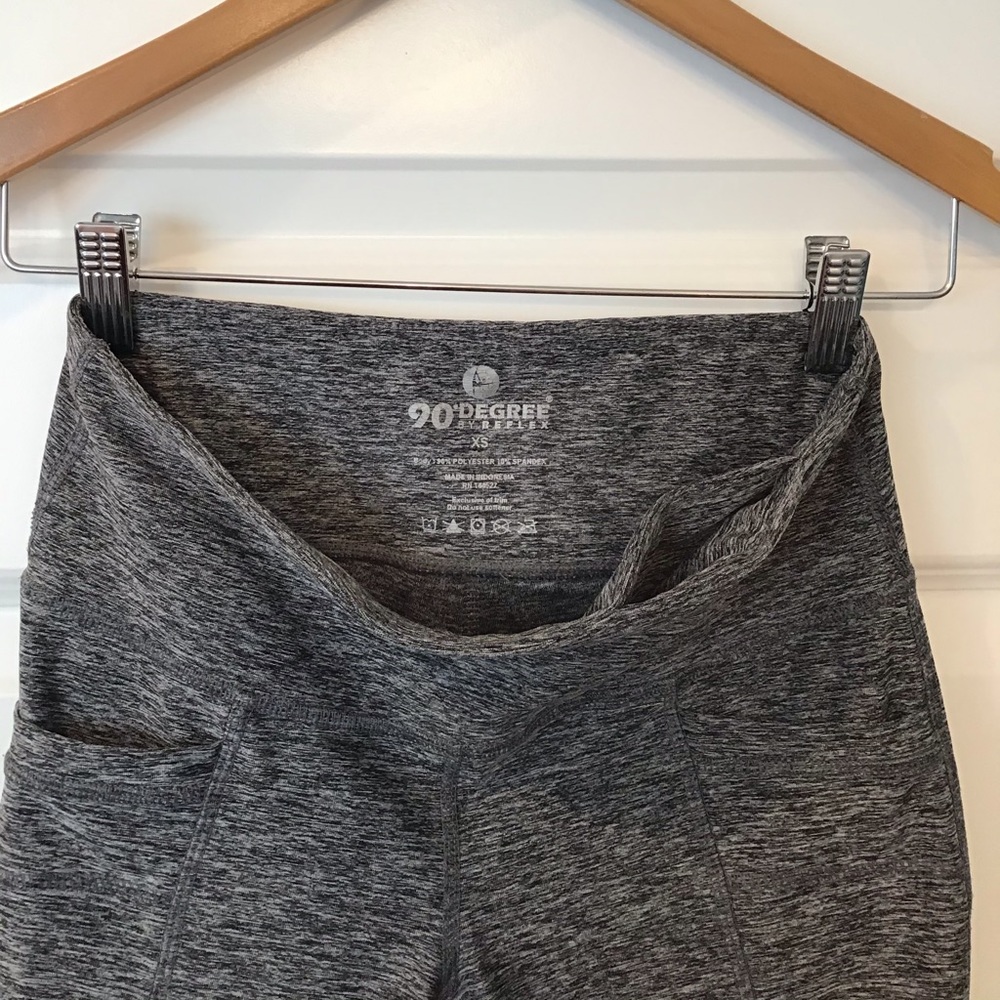 90 Degree by Reflex Grey Capri leggings